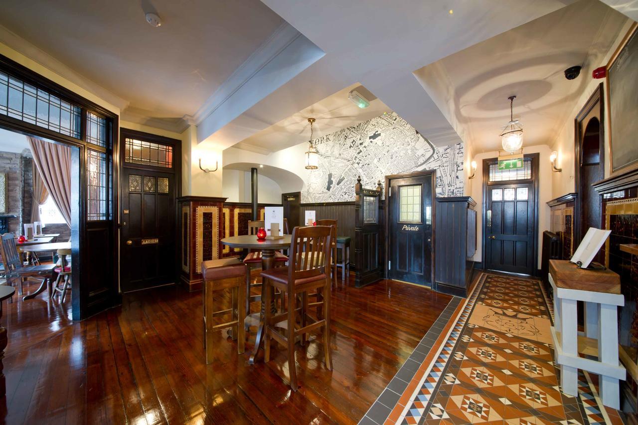 The Rose & Crown York Bed & Breakfast Екстериор снимка